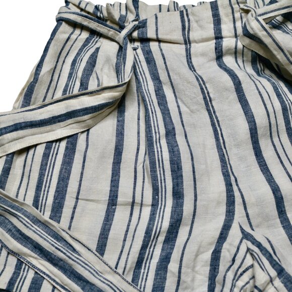 Zara Women's Cream and Blue Summer Linen Striped Shorts, size Extra Small - Picture 3 of 8
